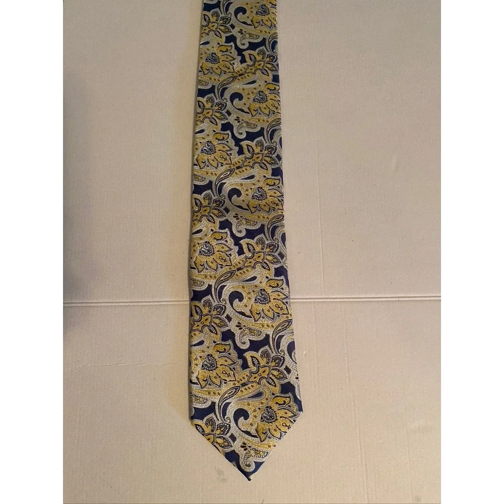Dockers Mens Navy Blue Gold Paisley Floral Polyester Necktie Tie